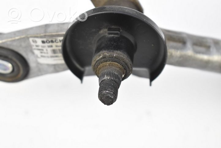 Toyota Avensis Verso Etupyyhkimen vivusto ja moottori 85110-05070-A