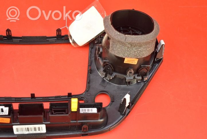 Hyundai i10 Copertura griglia di ventilazione laterale cruscotto 84740-B4000