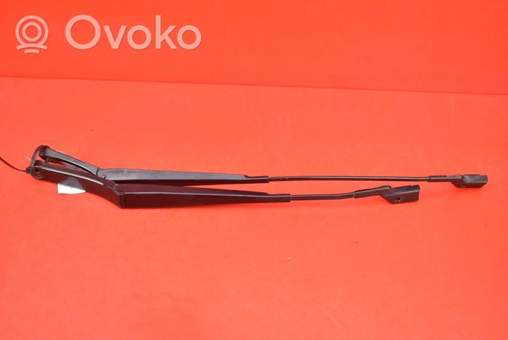 Volkswagen Eos Front wiper blade arm 1Q1955409