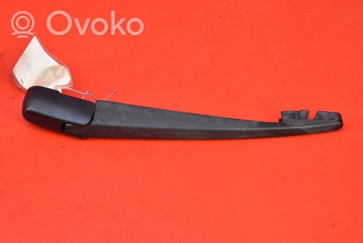 Peugeot 4007 Rear wiper blade arm 