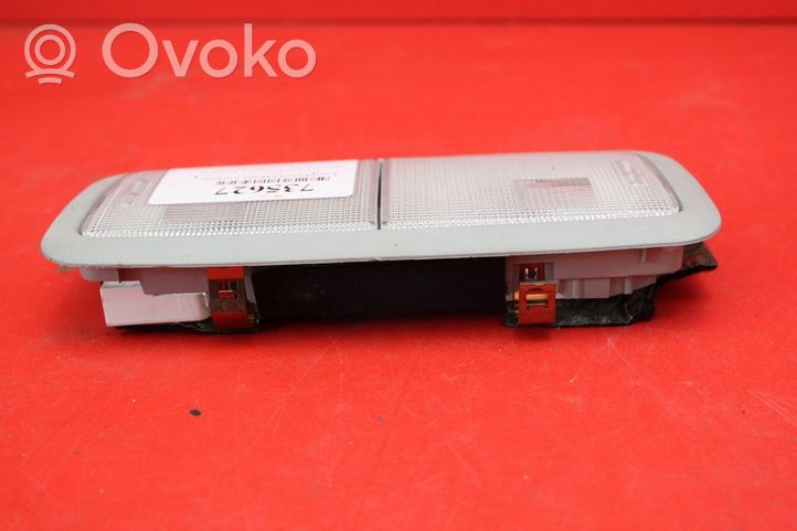 Toyota Verso Takatavaratilan sisävalo 81250-05030