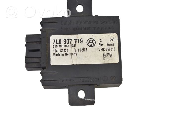 Volkswagen Touareg I Boîte à fusibles relais 7L0907719