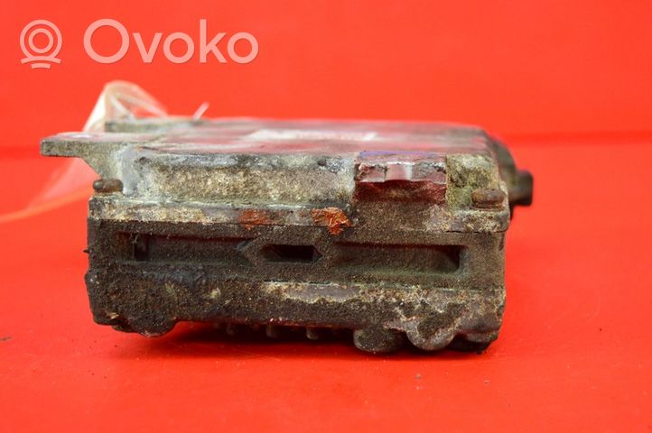 Subaru Outback Boîte à fusibles relais 34710AJ001
