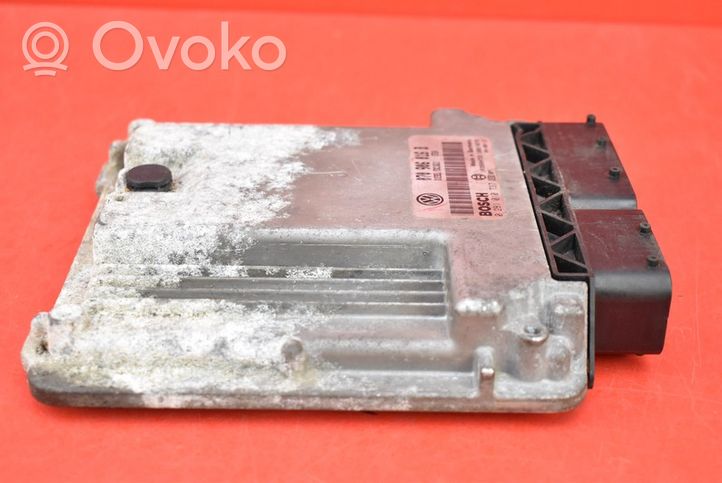 Volkswagen Phaeton Relay mounting block 070906016B