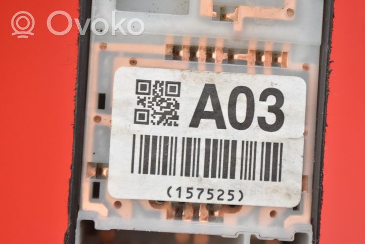 Subaru Outback Interruptor del elevalunas eléctrico 157525