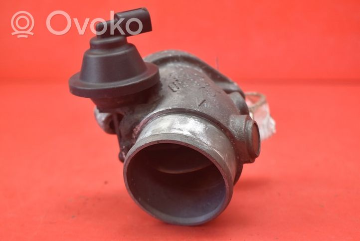 Audi A4 S4 B5 8D Valvola corpo farfallato 8D0145950C