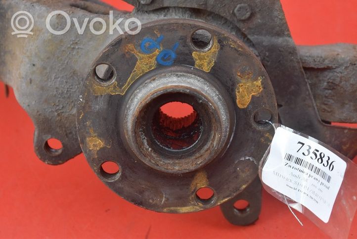 Audi A8 S8 D2 4D Fuso a snodo con mozzo ruota anteriore 4D0407253L