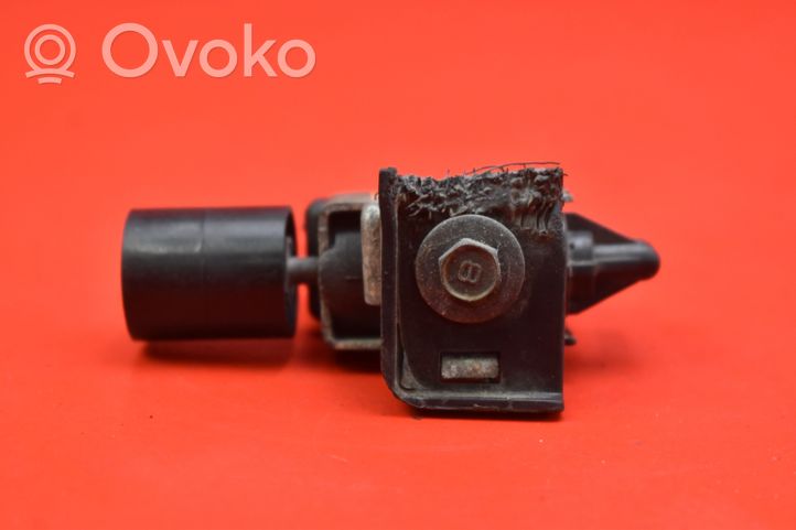 Toyota Avalon XX10 Vacuum valve 90910-AC002