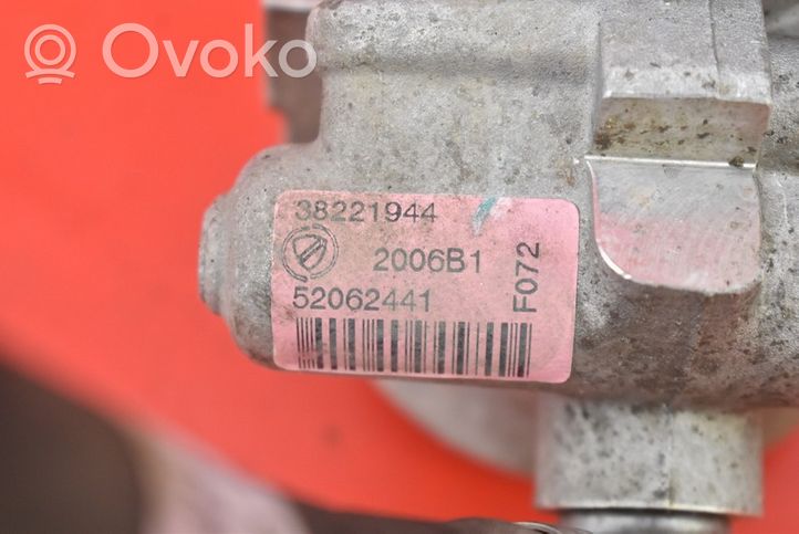 Opel Combo D Pompe de direction assistée 52062441
