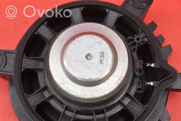 Volvo V60 Subwoofer speaker 30657445