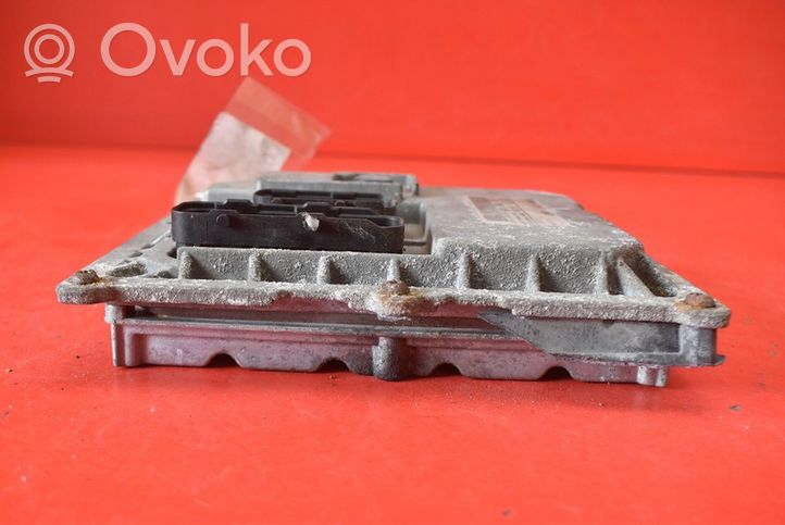 Smart ForTwo I Komputer / Sterownik ECU silnika 0003107