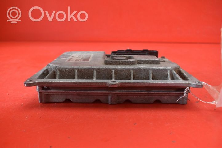 Smart ForTwo I Komputer / Sterownik ECU silnika 0003107