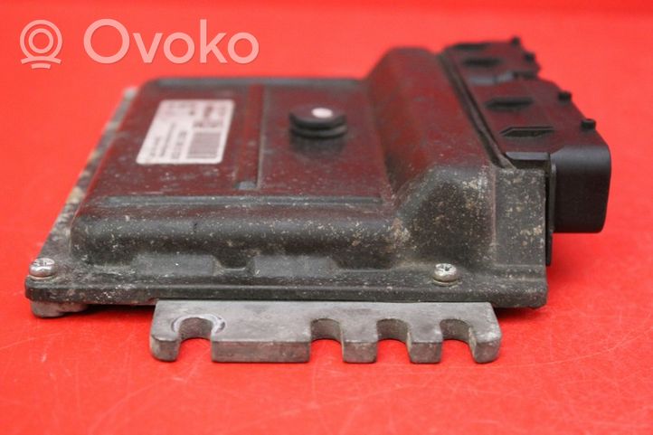 Nissan Micra Komputer / Sterownik ECU silnika MEC37-390