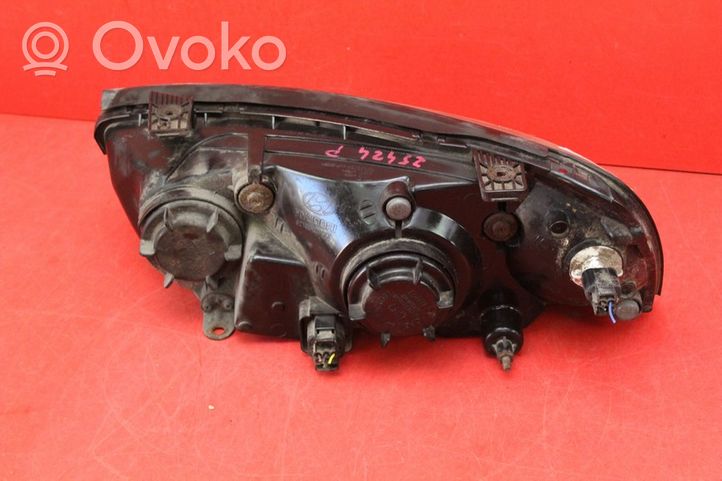 Hyundai Elantra Phare frontale 92102-2DXXX