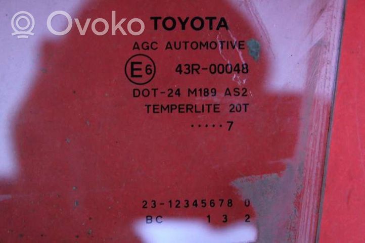 Toyota Auris 150 Takaoven ikkunalasi TOYOTA