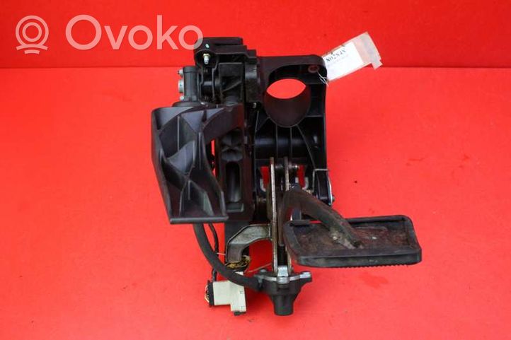 Chrysler Pacifica Accelerator throttle pedal 04683921AJ