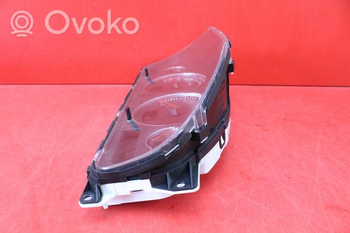 Volvo V70 Nopeusmittari (mittaristo) 30746102