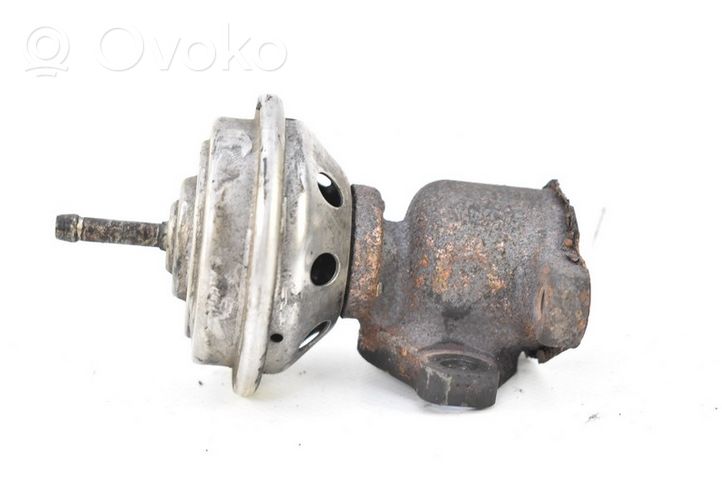 Volkswagen Sharan EGR valve 72172303