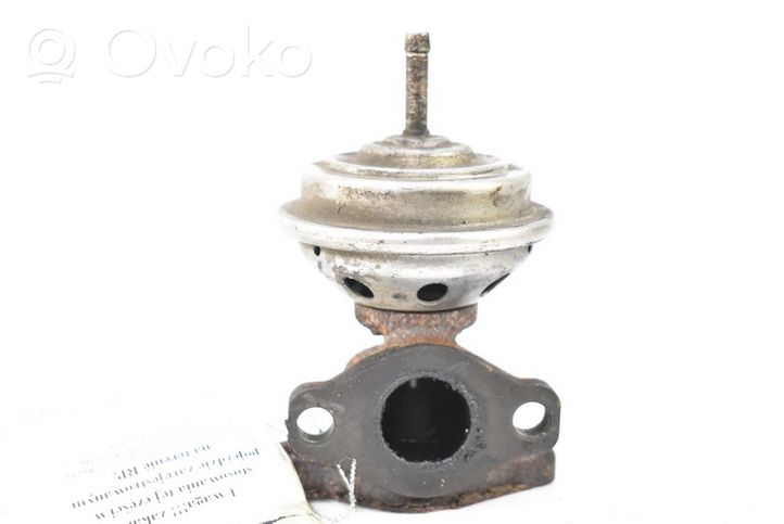 Volkswagen Sharan EGR valve 72172303