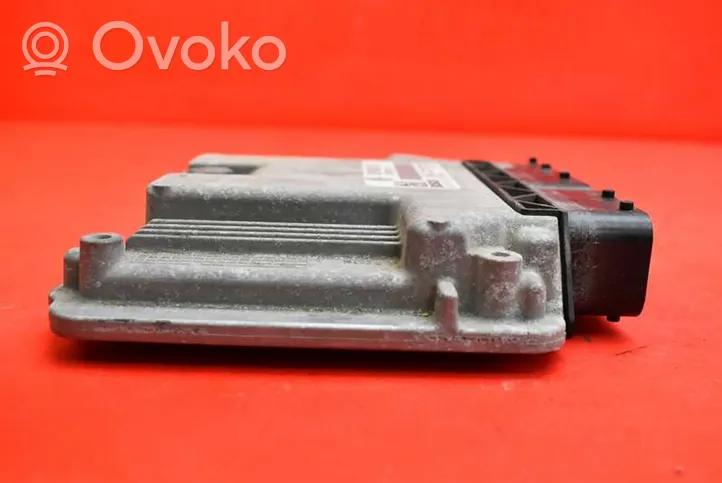 Volkswagen Golf V Komputer / Sterownik ECU silnika 03G906021KQ