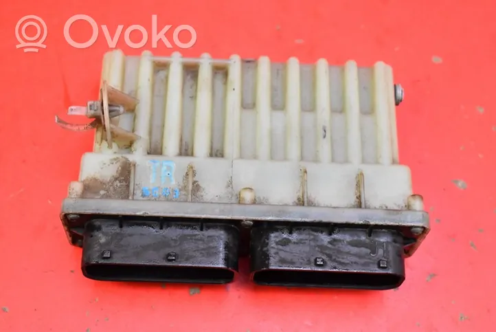 Opel Astra H Relay mounting block 24456733
