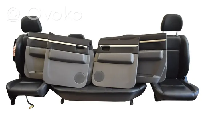 Ford Ranger Fotele / Kanapa / Komplet 