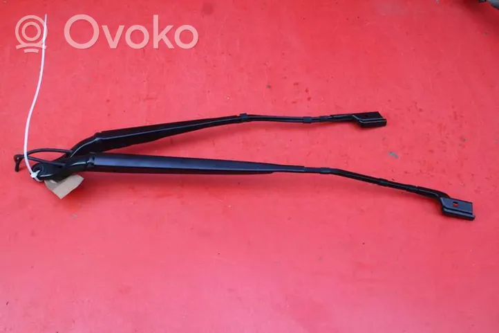 Toyota Proace Priekinio stiklo valytuvų kojelė 9839408980