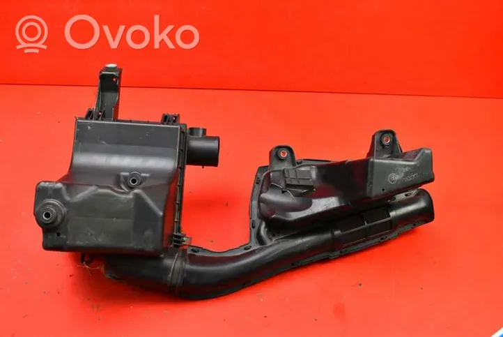 Toyota Auris E180 Scatola del filtro dell’aria MF100141-8510