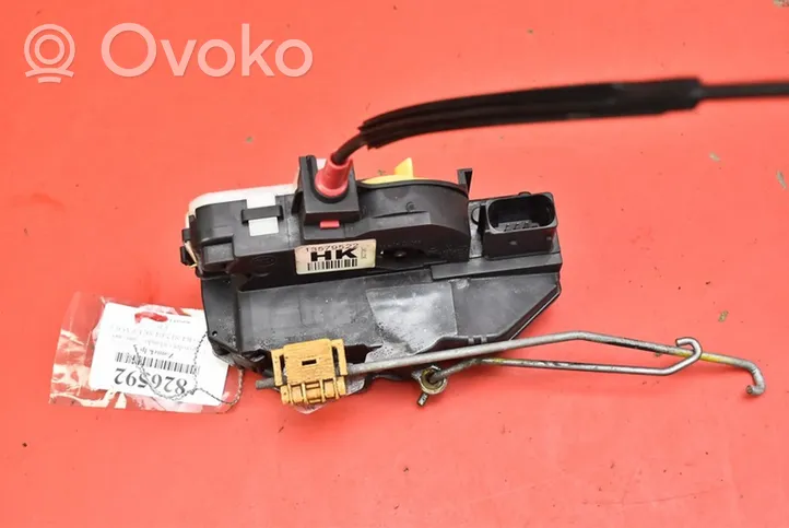 Chevrolet Orlando Front door lock 13579522