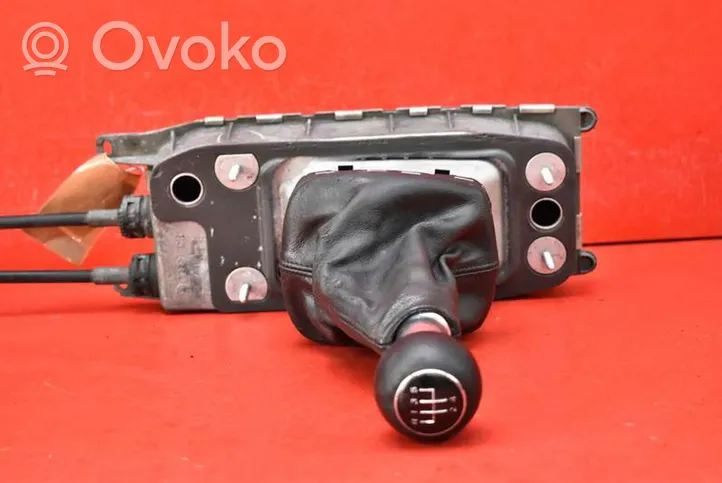 Audi A3 S3 A3 Sportback 8P Asta della leva del cambio 1K0711049AR