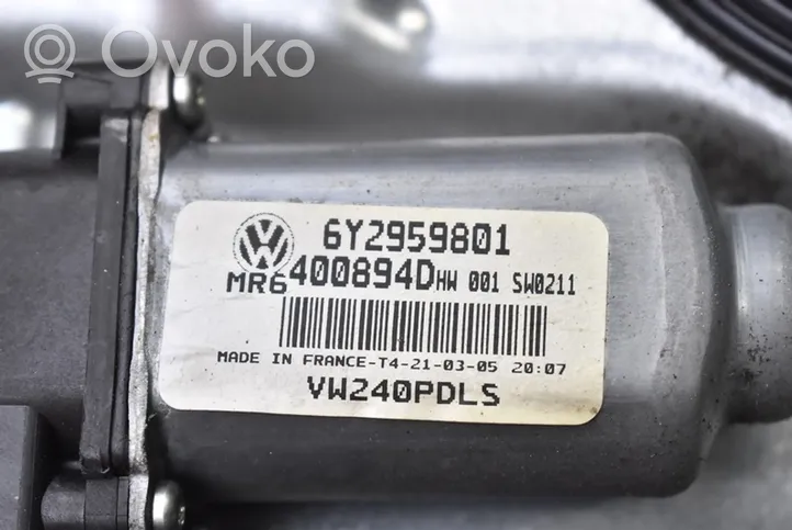 Volkswagen Polo IV 9N3 Elektryczny podnośnik szyby drzwi przednich 6Q3837402S