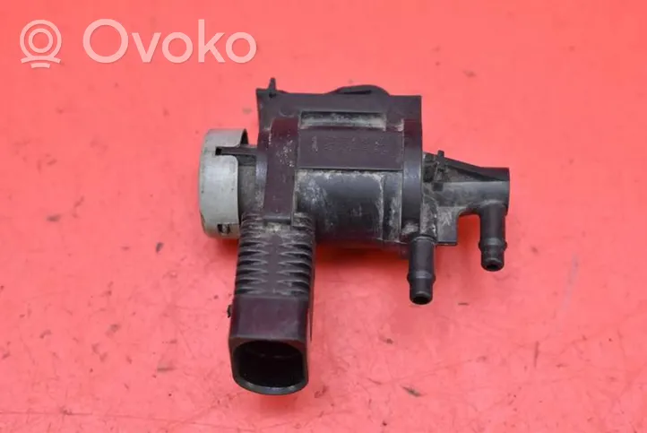 Volkswagen Sharan Vacuum valve 1J0906283C