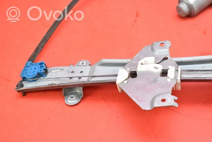 Renault Twingo II Front door window regulator with motor 400957C