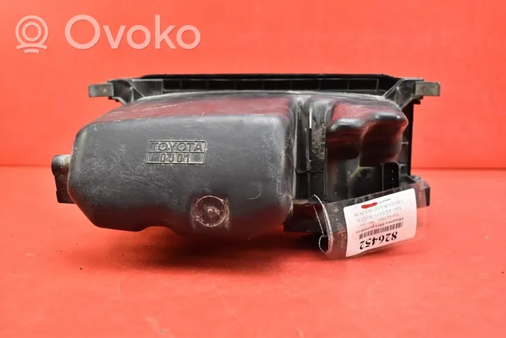 Toyota Yaris Oro filtro dėžė 17700-0J01