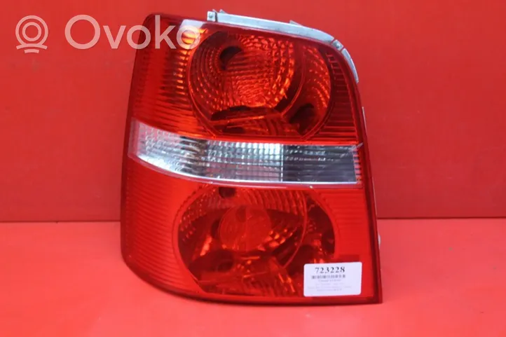 Volkswagen Cross Touran I Lampa tylna 1T0945095G