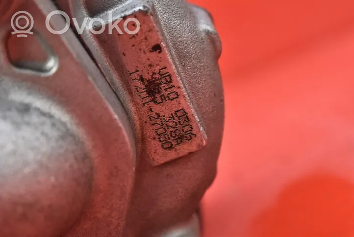 Toyota Corolla Verso E121 Cześć układu próżniowego turbosprężarki 17201-27050