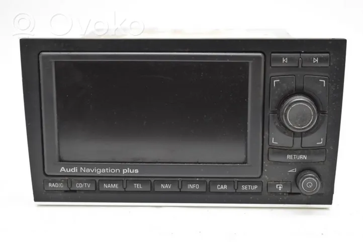 Audi A4 S4 B7 8E 8H Panel / Radioodtwarzacz CD/DVD/GPS 8E0035192C