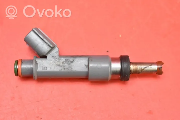 Toyota Corolla E10 Injecteur de carburant 23250-0T110