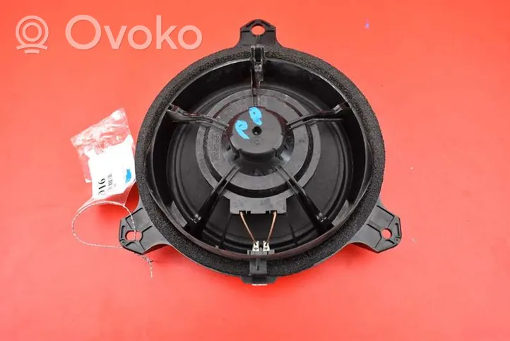 Toyota Corolla E10 Subwoofer-bassokaiutin 86160-02B80