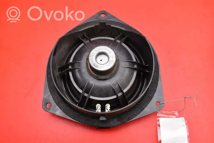 Toyota Avensis Verso Subwoofer-bassokaiutin 86160-05180