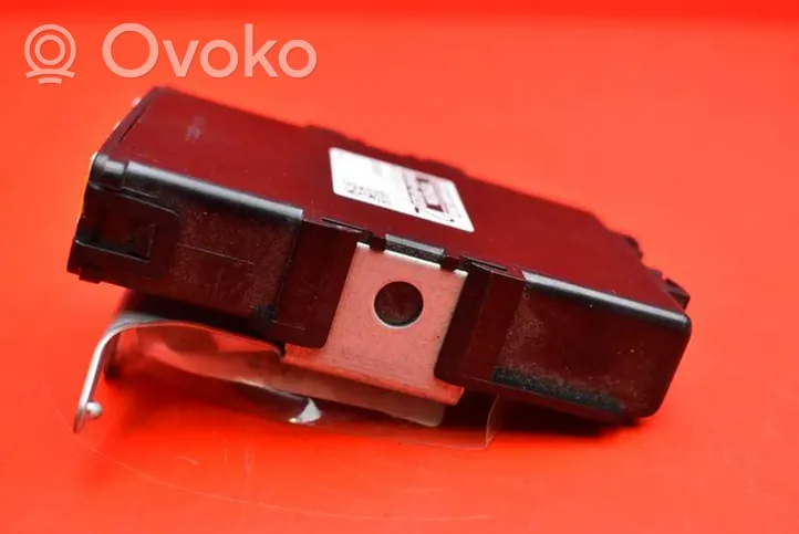 Toyota Corolla Verso E110 Komputer / Sterownik ECU silnika 89690-0F020