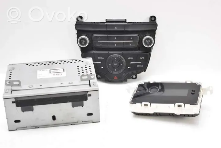Ford Focus ST Panel / Radioodtwarzacz CD/DVD/GPS BM5T-18C815-DT
