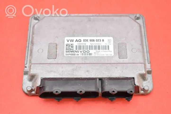 Skoda Fabia Mk2 (5J) Komputer / Sterownik ECU silnika 03E906023B