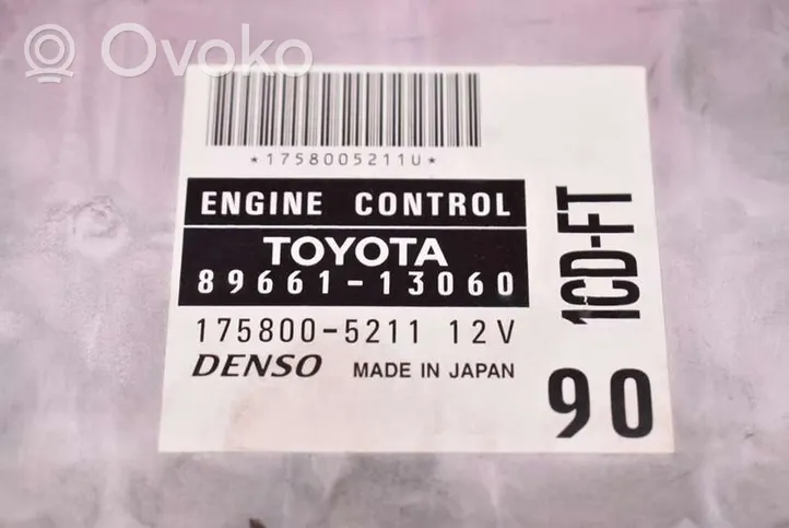 Toyota Corolla Verso E121 Unidad de control/módulo ECU del motor 89661-13060