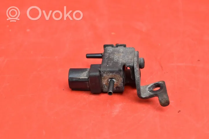 Honda CR-V Vacuum valve 184600-4640