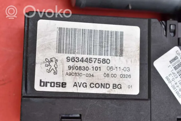 Peugeot 307 CC Elektryczny podnośnik szyby drzwi przednich 9634457580