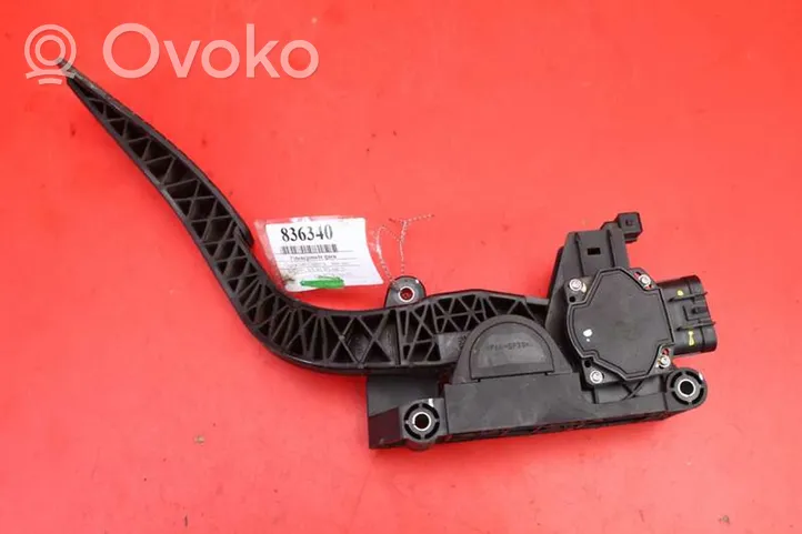 Chevrolet Captiva Accelerator throttle pedal 96625893