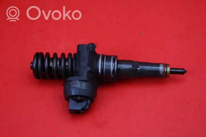 Volkswagen Touareg I Fuel injector 07Z130073H