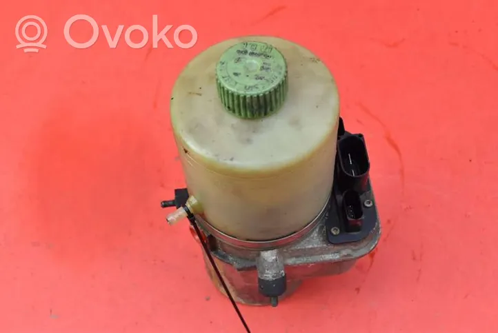 Volkswagen Polo Power steering pump 6Q0423371