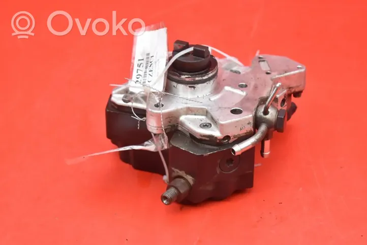 KIA Sportage Pompe d'injection de carburant à haute pression 33100-27400